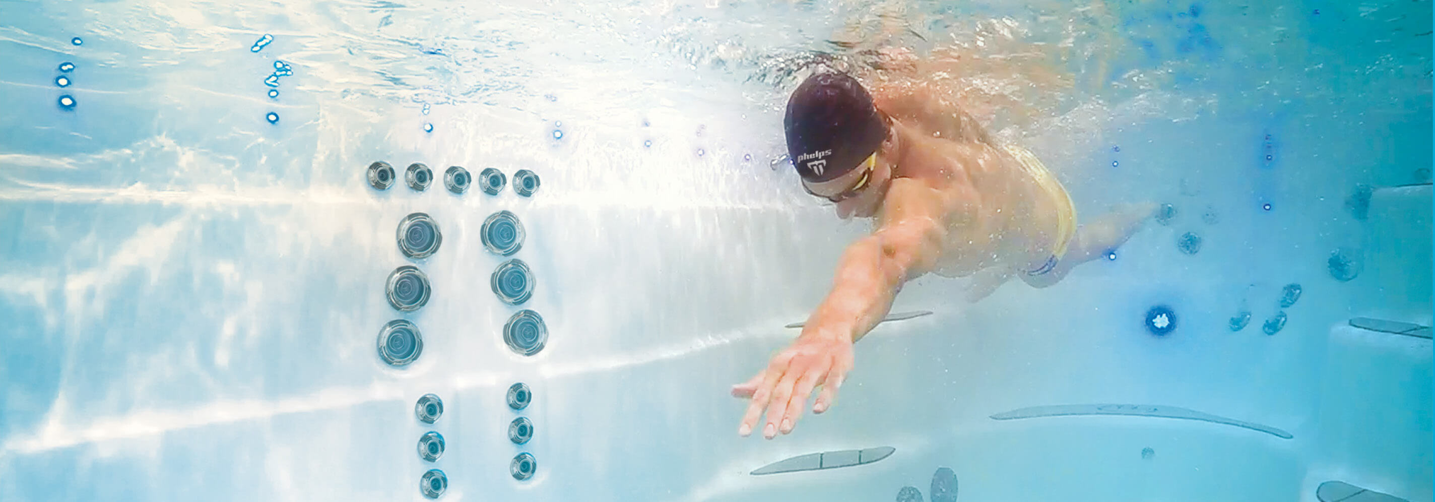 Michael Phelps nadando en un Swim Spa Michael Phelps Signature de Master Spas