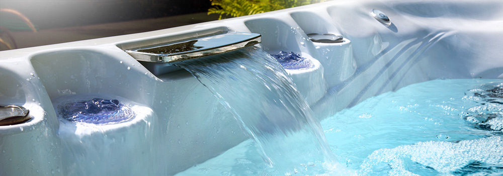 instalación de un jacuzzi en un patio trasero